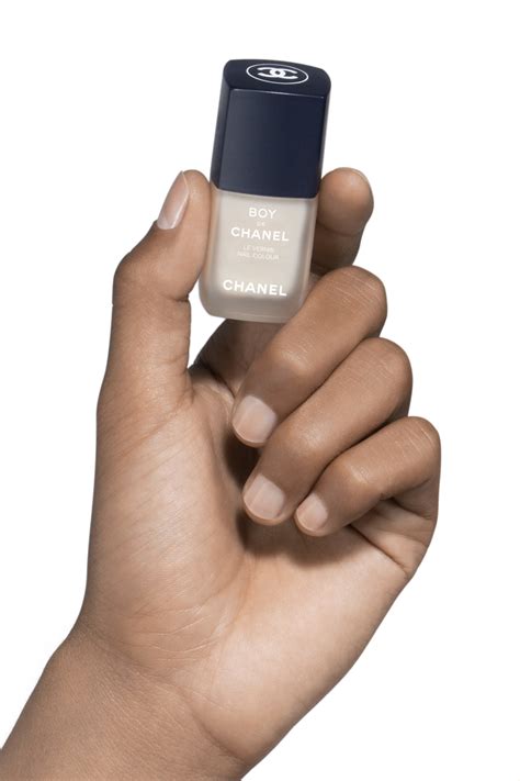 le vernis nail color chanel|chanel nail polish 402.